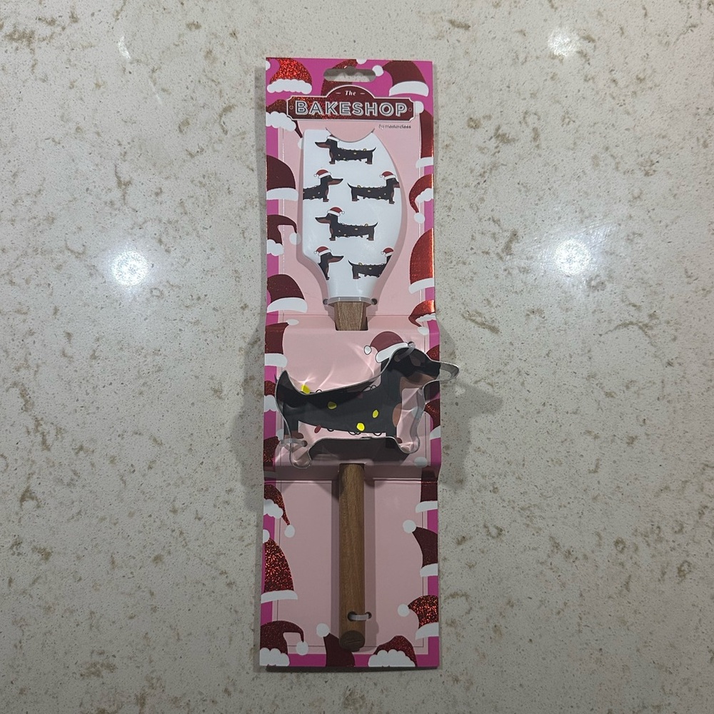 The Bakeshop Christmas Dachshund Rubber Spatula & Cookie Cutter Set *BNWT*